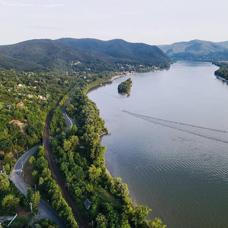 Írófészek Vendégház Zebegény Esterno foto